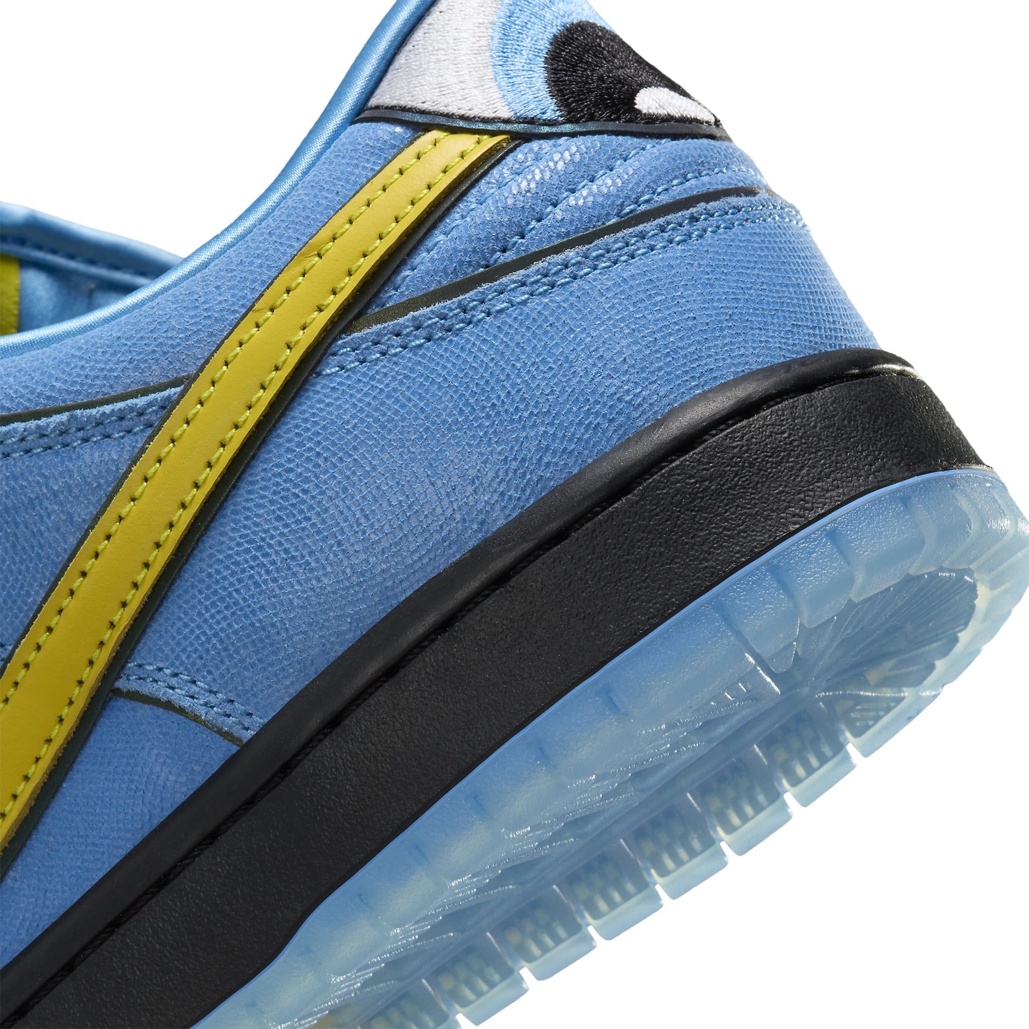 Heel view of The Powerpuff Girls x Nike SB Dunk Low Bubbles FZ8320-400